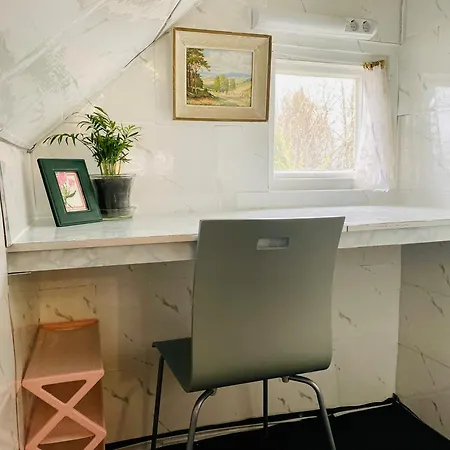 Alloggio in famiglia Toivola , *